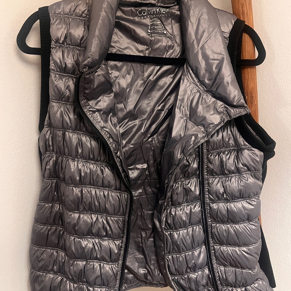 Calvin Klein Women's Metallic Gray Quilted Vest